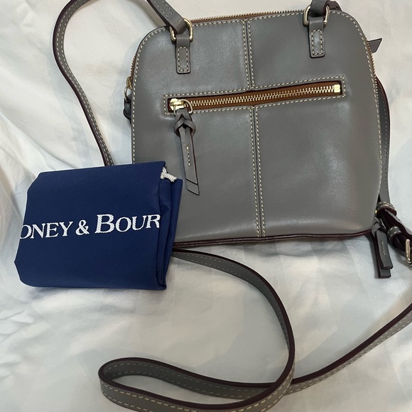 Dooney & Bourke Gray Leather Crossbody New without tags - Picture 3 of 6